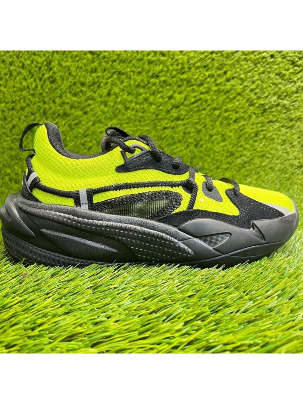 Puma x J.Cole RS-Dreamer Safety Boys Size 4Y Neon Black‎ Running Shoes Sneakers